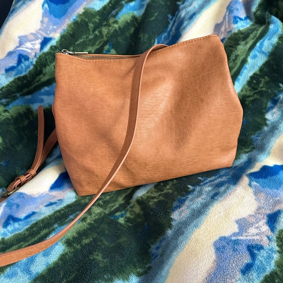 Antik Kraft Brown vegan leather crossbody bag (orange toned brown ) - Picture 7 of 7